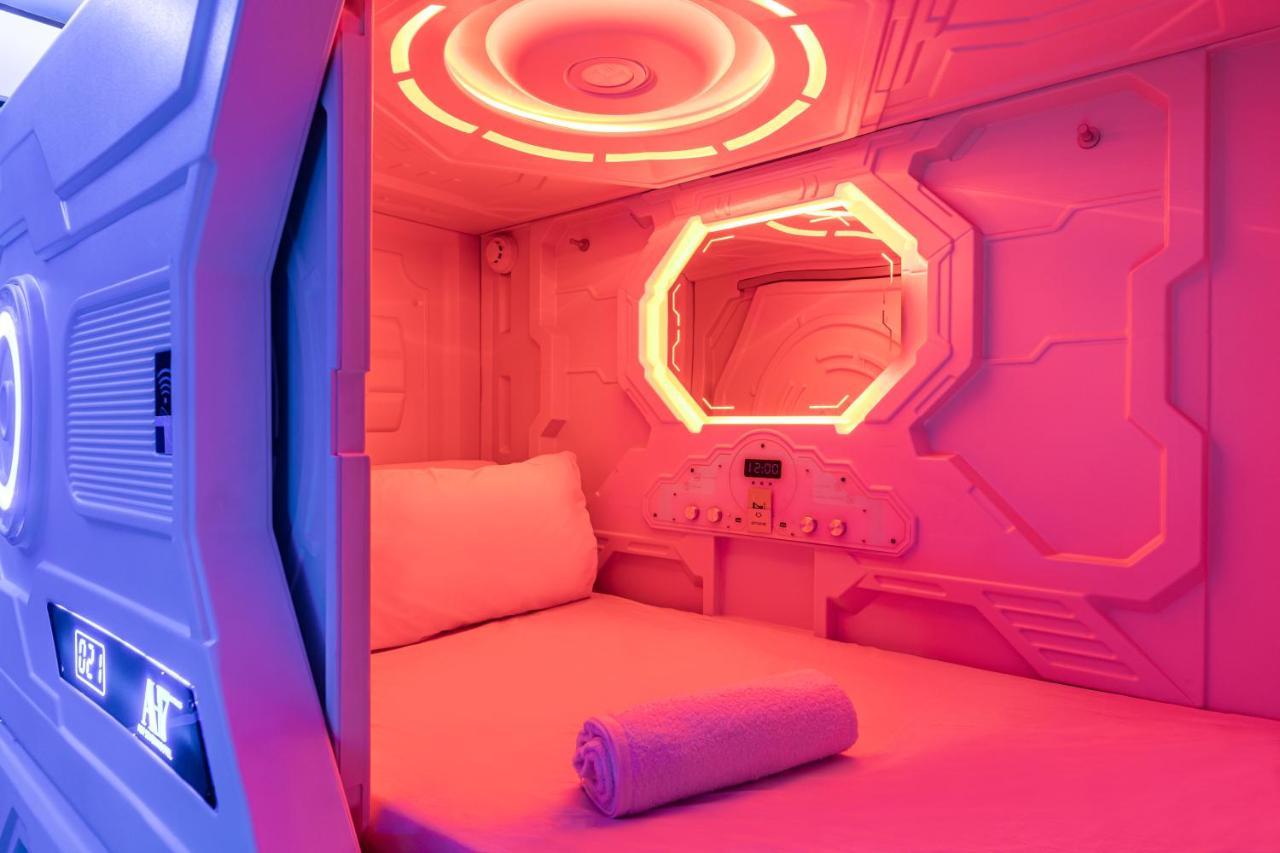 Capsule hotel Art Seven Capsules